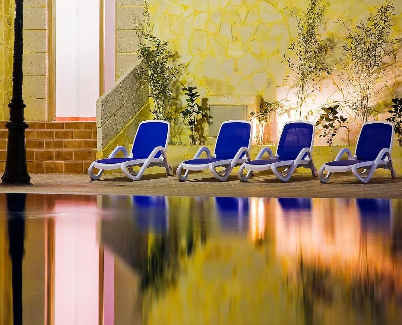 Apartamentos Piramides Playa de las Americas  0*, Playa de las Americas (Tenerife)